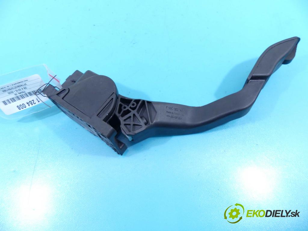 DS 4 2015-2020 1.6 hdi 120 HP automatic 88 kW 1560 cm3 5- pedále 0280755164 (Pedále)