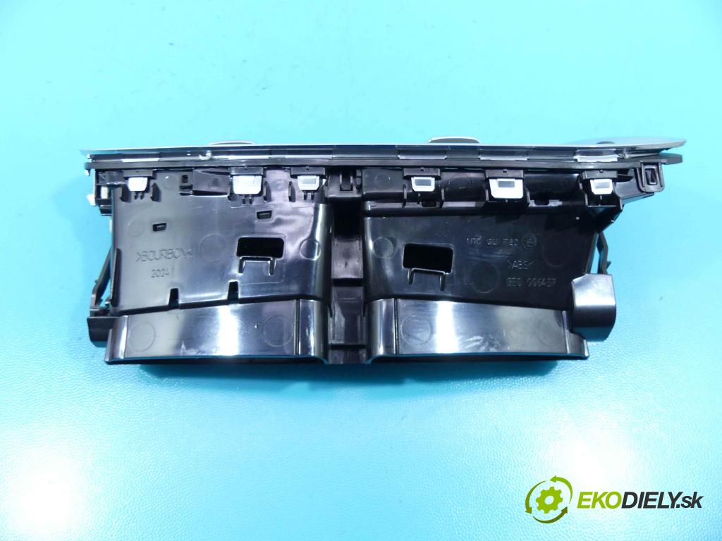 DS 4 2015-2020 1.6 hdi 120 HP automatic 88 kW 1560 cm3 5- Mřížka: kúrenia stredová 9676609977 (Mriežky kúrenia (fukáre))