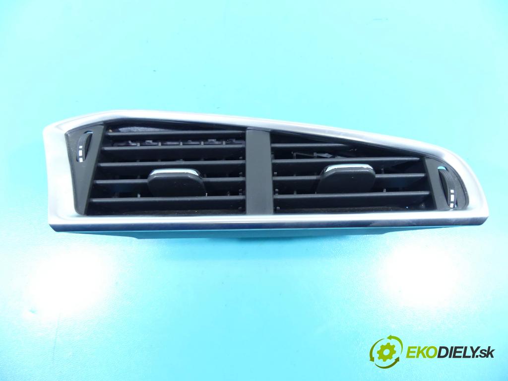 DS 4 2015-2020 1.6 hdi 120 HP automatic 88 kW 1560 cm3 5- Mřížka: kúrenia stredová 9676609977 (Mriežky kúrenia (fukáre))