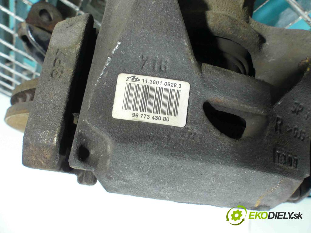 DS 4 2015-2020 1.6 hdi 120 HP automatic 88 kW 1560 cm3 5- brzdič predné pravý 9677343080 (Ostatné)