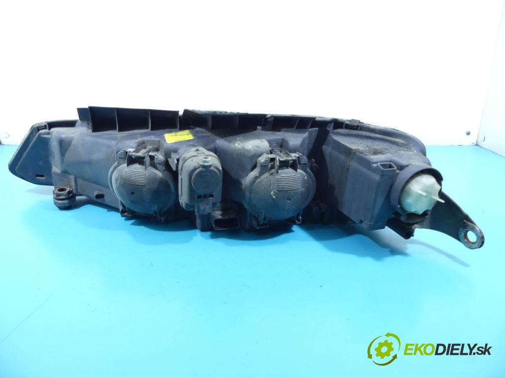 Peugeot 406 1.8 16v 110 HP manual 81 kW 1762 cm3 4- Reflektor: pravý  (Pravé)