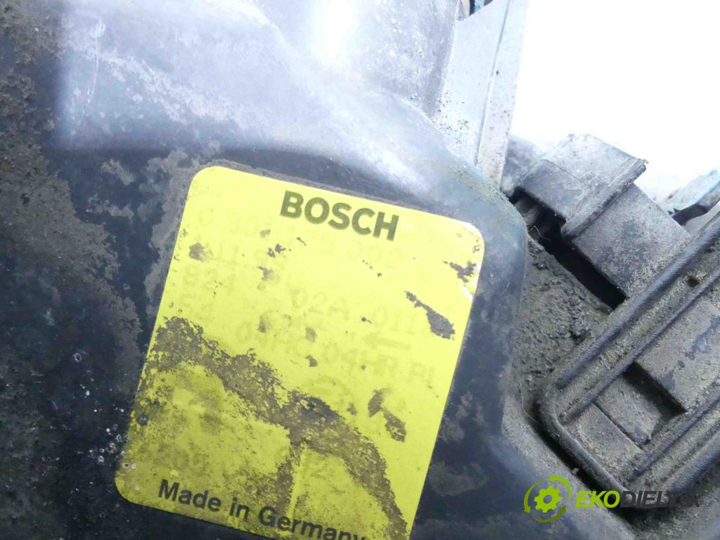 Peugeot 406 1.8 16v 110 HP manual 81 kW 1762 cm3 4- Reflektor: pravý  (Pravé)