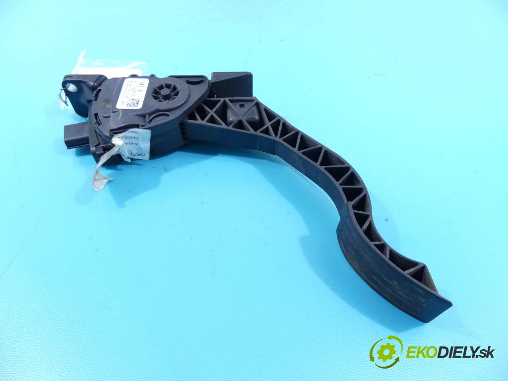 Ford C-Max II 2010-2019 1.5 tdci 120 HP manual 88 kW 1499 cm3 5- pedále F1DC-9F836-AA (Pedále)