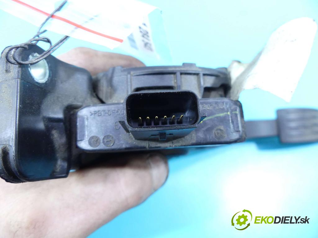 Ford C-Max II 2010-2019 1.5 tdci 120 HP manual 88 kW 1499 cm3 5- pedále F1DC-9F836-AA (Pedále)