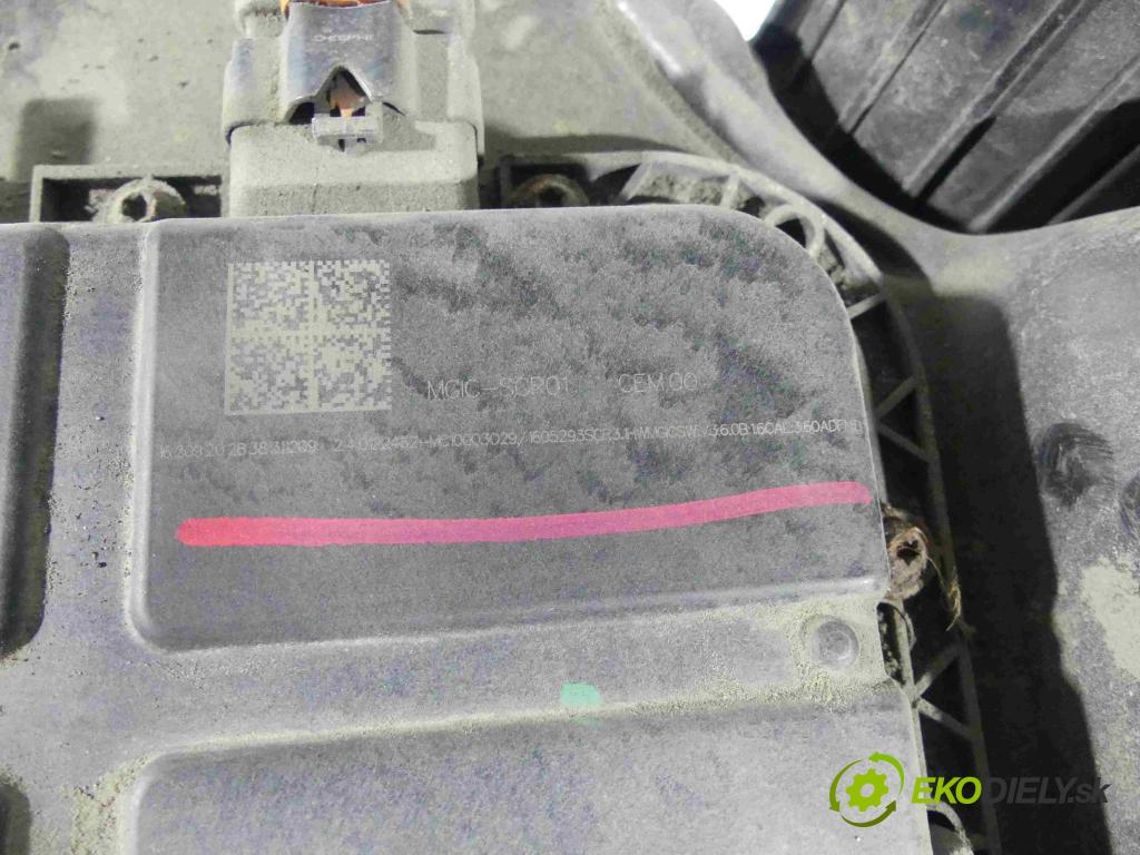 DS 4 2015-2020 1.6 hdi 120 HP automatic 88 kW 1560 cm3 5- Nádrž: AdBlue: 12678023