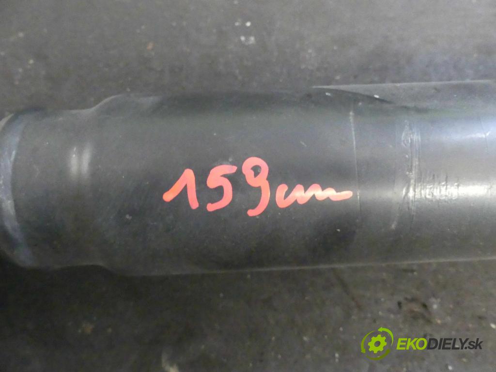 Infiniti Q50 I 2013-2017 2.0 T 211KM automatic 155 kW 1991 cm3 4- Hřídel:  (Kardaňové hriadele)