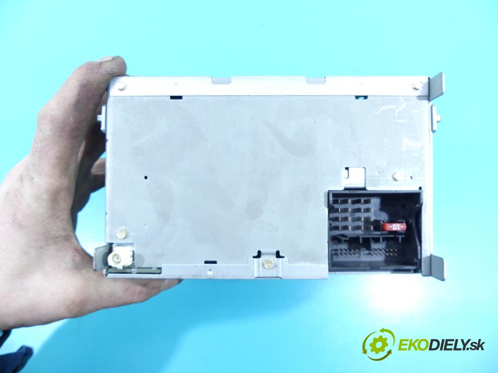 Vw Jetta V 2005-2010 2.5 170 HP automatic 125 kW 2480 cm3 4- Radio originál 1K0035161C