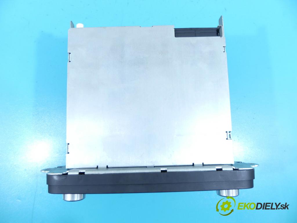 Vw Jetta V 2005-2010 2.5 170 HP automatic 125 kW 2480 cm3 4- Radio originál 1K0035161C