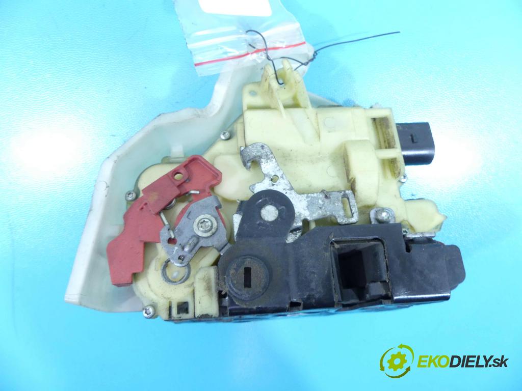 Vw Jetta V 2005-2010 2.5 170 hp automatic 125 kW 2480 cm3 4- zámek zadní levý 7L0839015D