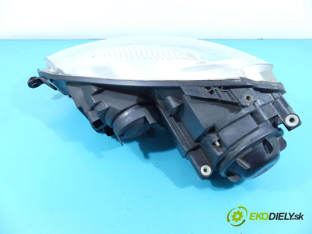 Vw Jetta V 2005-2010 2.5 170 HP automatic 125 kW 2480 cm3 4- Reflektor: pravý 0301212204 (Pravé)