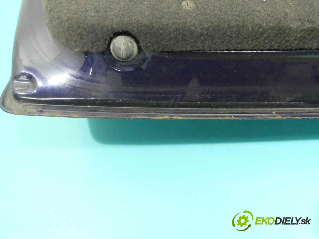 Vw Passat B5 1995-2005 1.6 101 hp manual 74 kW 1595 cm3 4- zadní kufrové dveře  (Zadní kapoty)