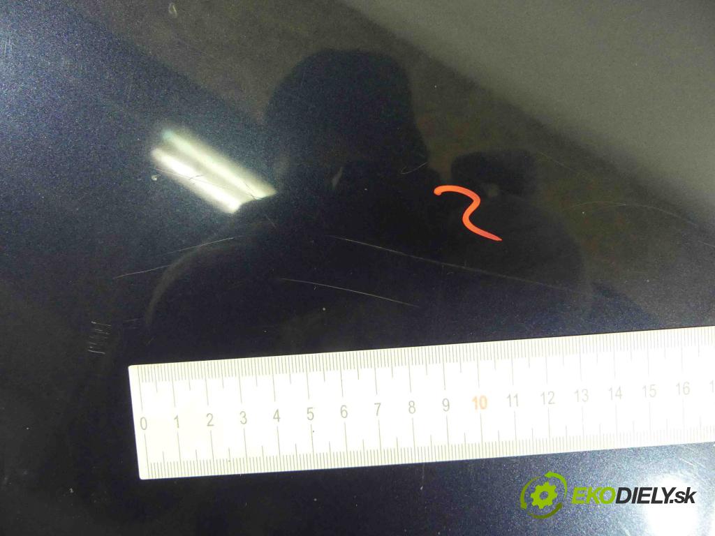 Vw Passat B5 1995-2005 1.6 101 hp manual 74 kW 1595 cm3 4- zadní kufrové dveře  (Zadní kapoty)