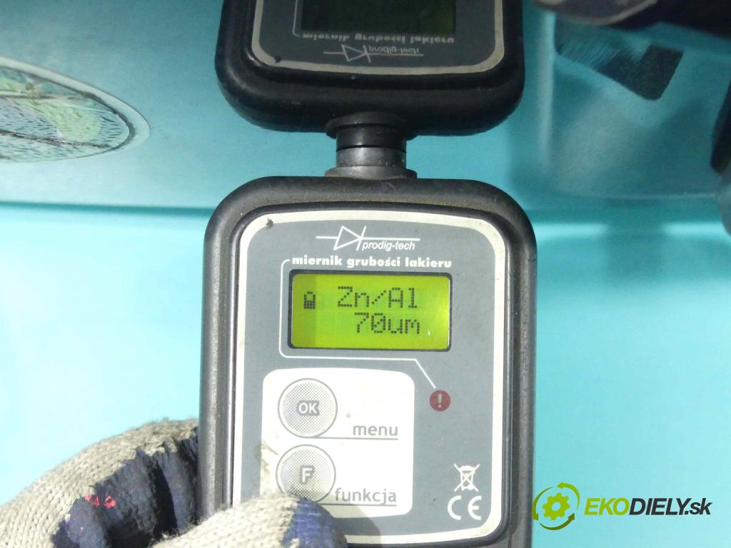 Vw Passat B5 1995-2005 1.6 101 hp manual 74 kW 1595 cm3 4- zadní kufrové dveře  (Zadní kapoty)