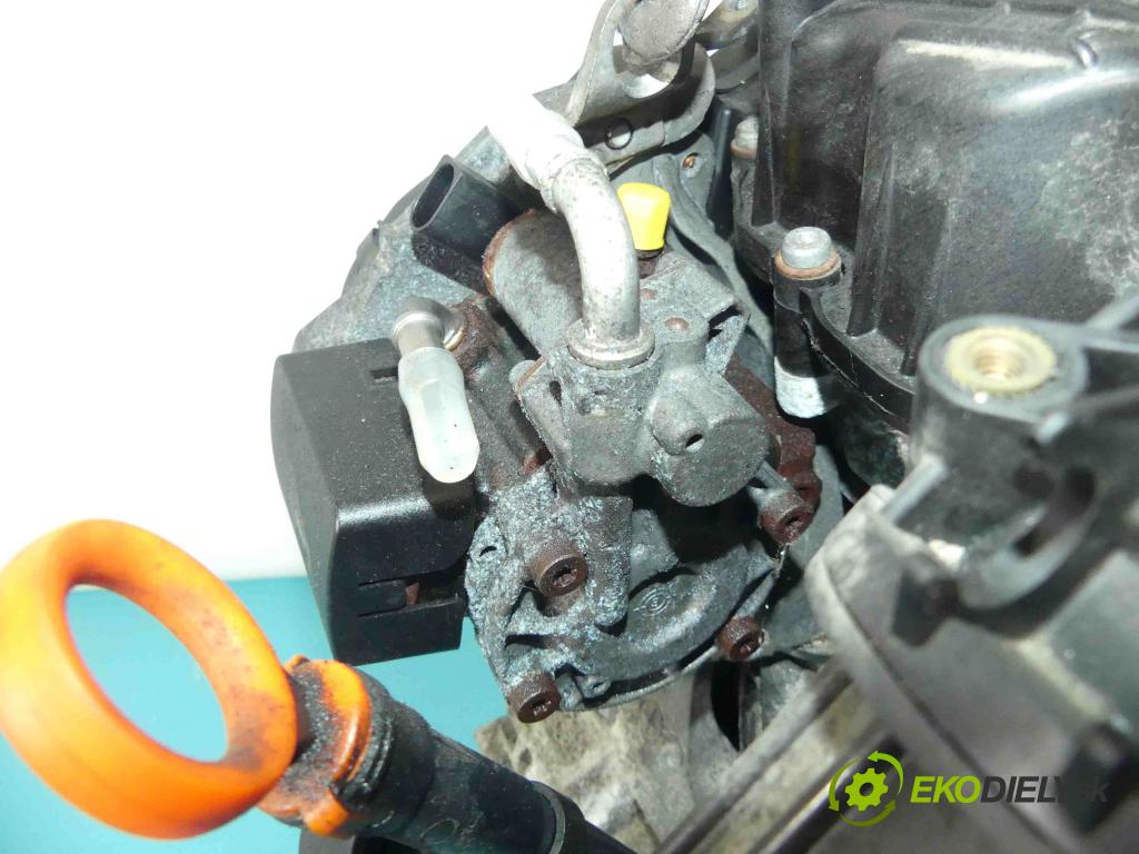 Skoda Fabia II 2007-2014 1.6 tdi 75 HP manual 55 kW 1598 cm3 5- čerpadlo vstrekovacia 03L130755AL (Vstrekovacie čerpadlá)