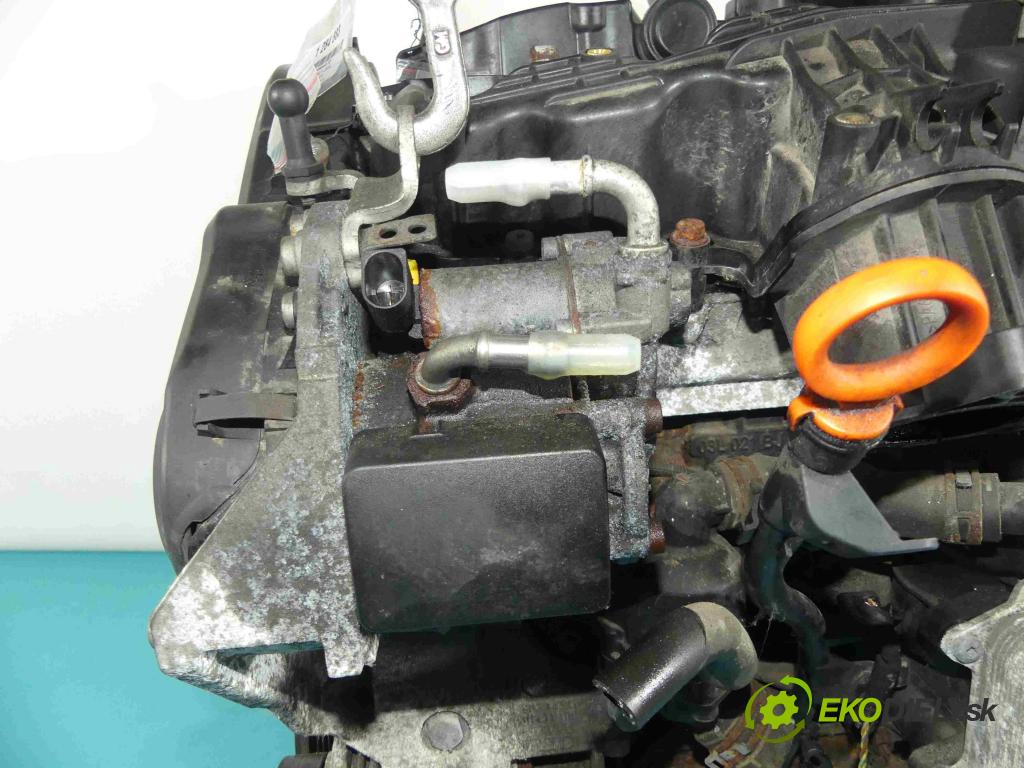 Skoda Fabia II 2007-2014 1.6 tdi 75 HP manual 55 kW 1598 cm3 5- čerpadlo vstrekovacia 03L130755AL (Vstrekovacie čerpadlá)