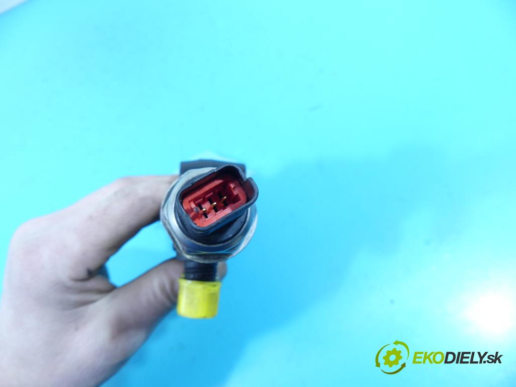 Citroen Berlingo I 1996-2008 1.6 hdi 75 HP manual 55,2 kW 1560 cm3 5- lišta vstrekovacia 9654592680 (Vstrekovacie lišty)