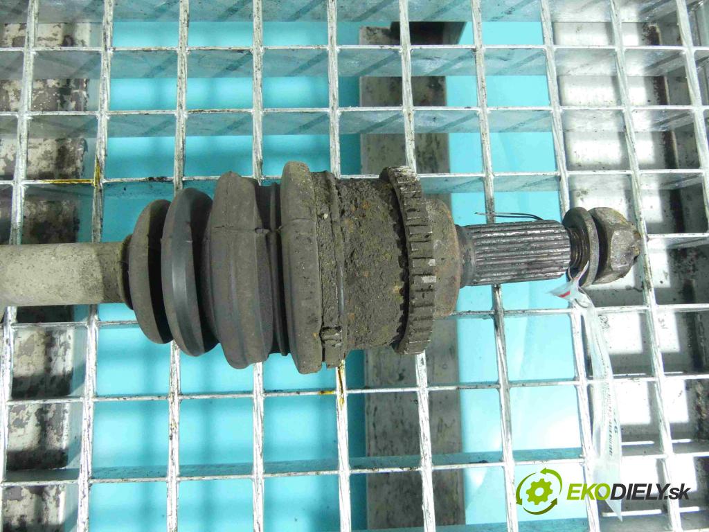 Suzuki Liana 1.6 16v 103 HP manual 76 kW 1586 cm3 5- poloos ľavé  (Poloosy)