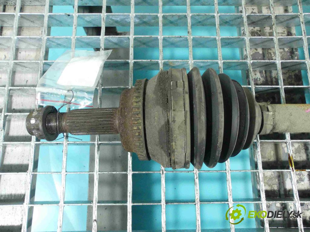 Toyota Corolla Verso I 2001-2004 2.0 D4D 90 HP manual 66 kW 1995 cm3 5- poloos ľavé  (Poloosy)