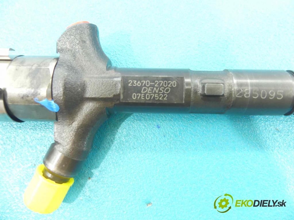Toyota Corolla Verso I 2001-2004 2.0 D4D 90 HP manual 66 kW 1995 cm3 5- vstrek 23670-27020 (Vstrekovače)