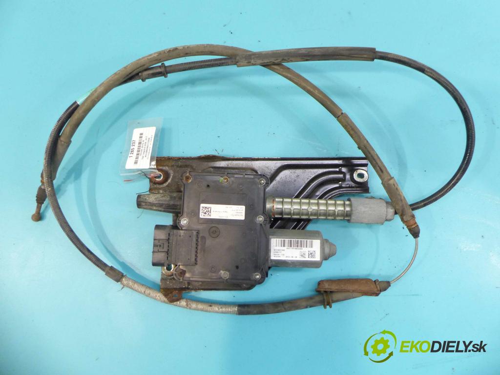 Opel Insignia A 2008-2017 2.0 cdti (A20DTH) 160 HP automatic 118 kW 1956 cm3 5- Brzda manuál: elektrický: 22880717 (Ručné brzdy)