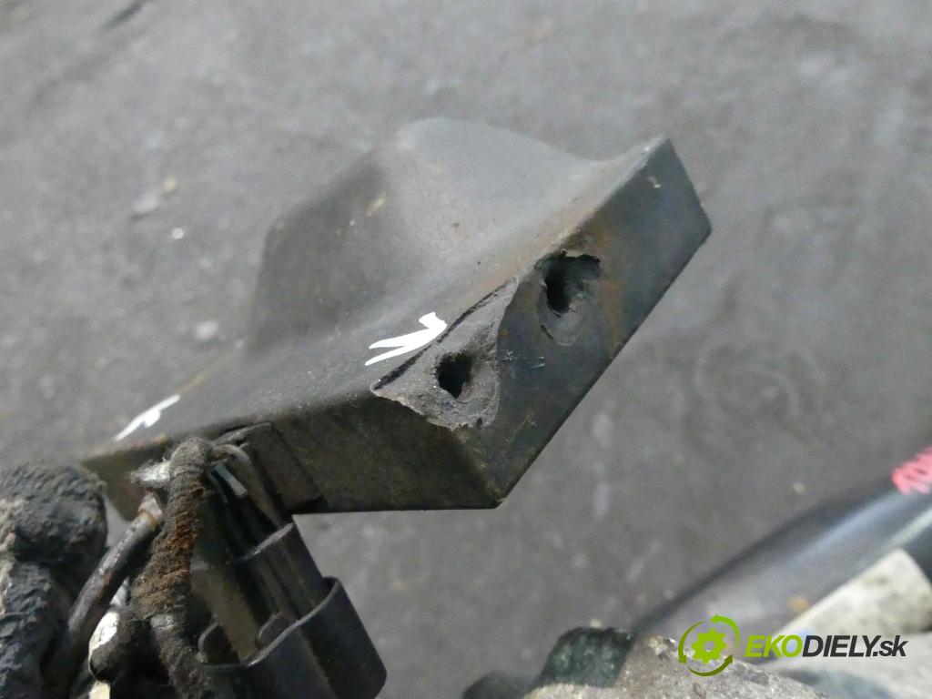 Opel Insignia A 2008-2017 2.0 cdti (A20DTH) 160 hp automatic 118 kW 1956 cm3 5- oko tažné 22794701