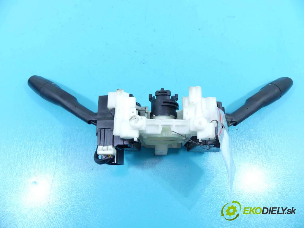 Mitsubishi Space star 1.3 16v 83 HP manual 61 kW 1299 cm3 5- prepínač MR368929