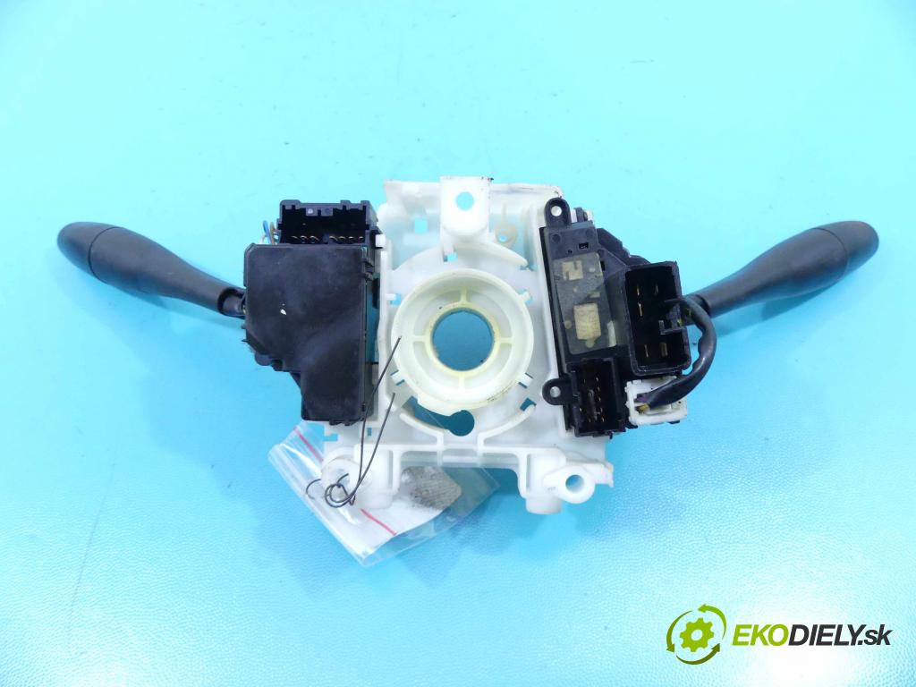 Mitsubishi Space star 1.3 16v 83 HP manual 61 kW 1299 cm3 5- prepínač MR368929