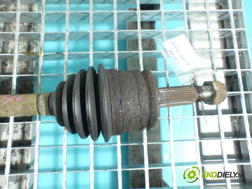 Smart Forfour I 2004-2006 1.5 16v 109 HP manual 80 kW 1499 cm3 5- poloos ľavé  (Poloosy)