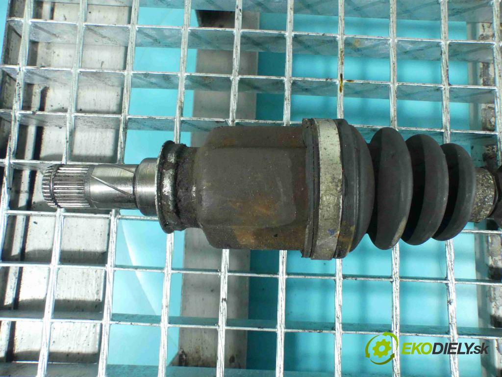 Smart Forfour I 2004-2006 1.5 16v 109 HP manual 80 kW 1499 cm3 5- poloos ľavé  (Poloosy)