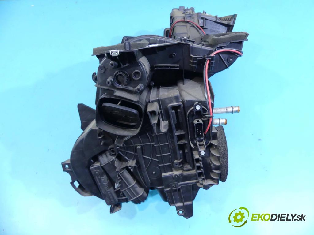 Renault Kangoo II 2008- 1.5 dci 86 hp manual 63 kW 1461 cm3 5- radiátor 8200447414 (Radiátory topení)