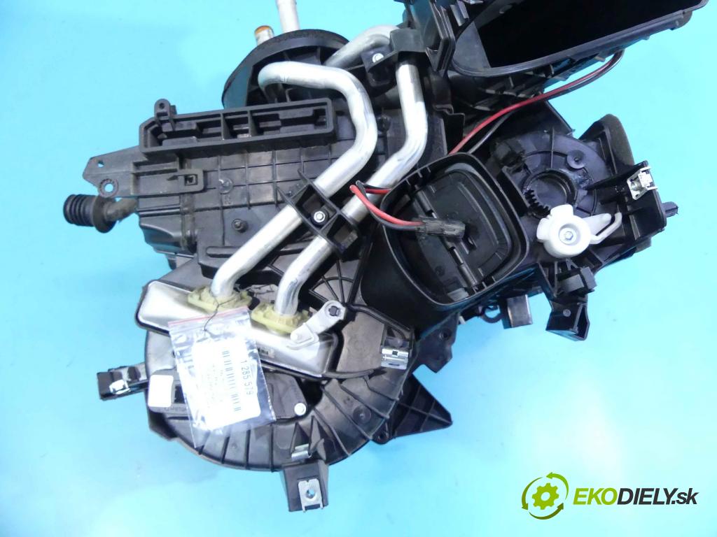 Renault Kangoo II 2008- 1.5 dci 86 hp manual 63 kW 1461 cm3 5- radiátor 8200447414 (Radiátory topení)