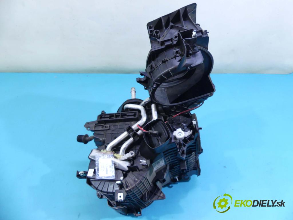 Renault Kangoo II 2008- 1.5 dci 86 hp manual 63 kW 1461 cm3 5- radiátor 8200447414 (Radiátory topení)