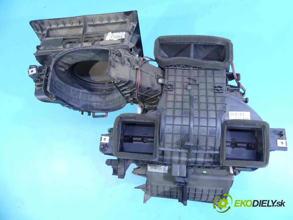 Renault Kangoo II 2008- 1.5 dci 86 hp manual 63 kW 1461 cm3 5- radiátor 8200447414 (Radiátory topení)