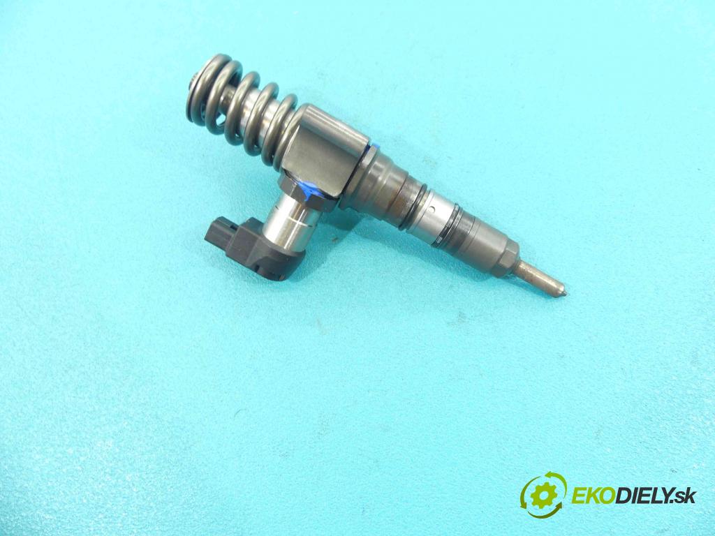 Vw Passat B6 2005-2010 2.0 tdi 140 HP manual 103 kW 1968 cm3 5- vstrekovacie čerpadlo 03G130073S (Vstrekovače)