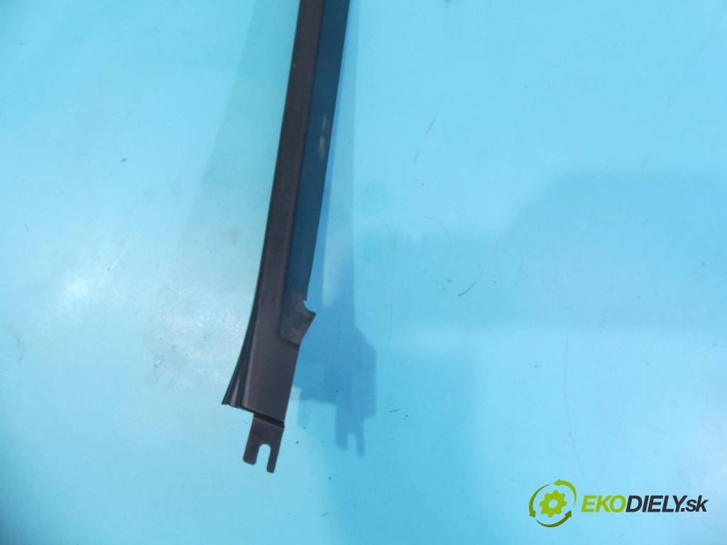 Land rover Range Rover III L322 2001-2012 3.6 TD V8 272 hp automatic 200 kW 3628 cm3 5- lišta dveře přední levé 7000678