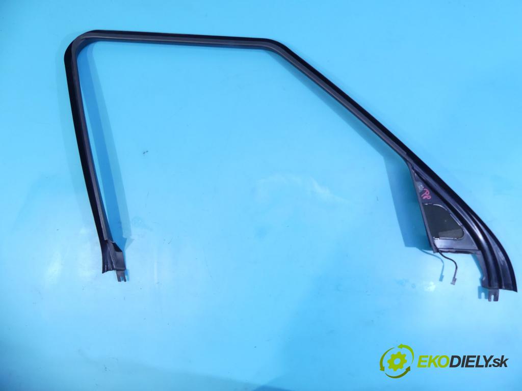 Land rover Range Rover III L322 2001-2012 3.6 TD V8 272 HP automatic 200 kW 3628 cm3 5- lišta dvere predné pravé 7000677