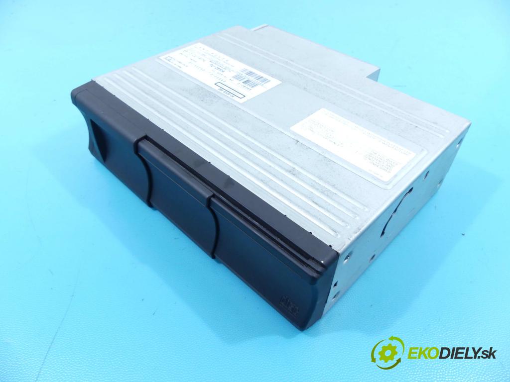 Land rover Range Rover III L322 2001-2012 3.6 TD V8 272 HP automatic 200 kW 3628 cm3 5- Menič: cd 3H42-18C830-AB (CD meniče)