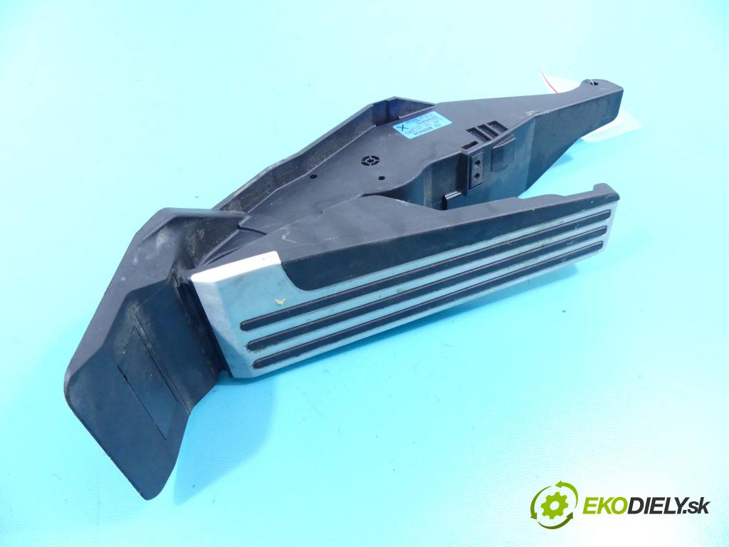 Infiniti Q50 I 2013-2017 2.0 T 211KM automatic 155 kW 1991 cm3 4- pedále 0280755146 (Pedále)