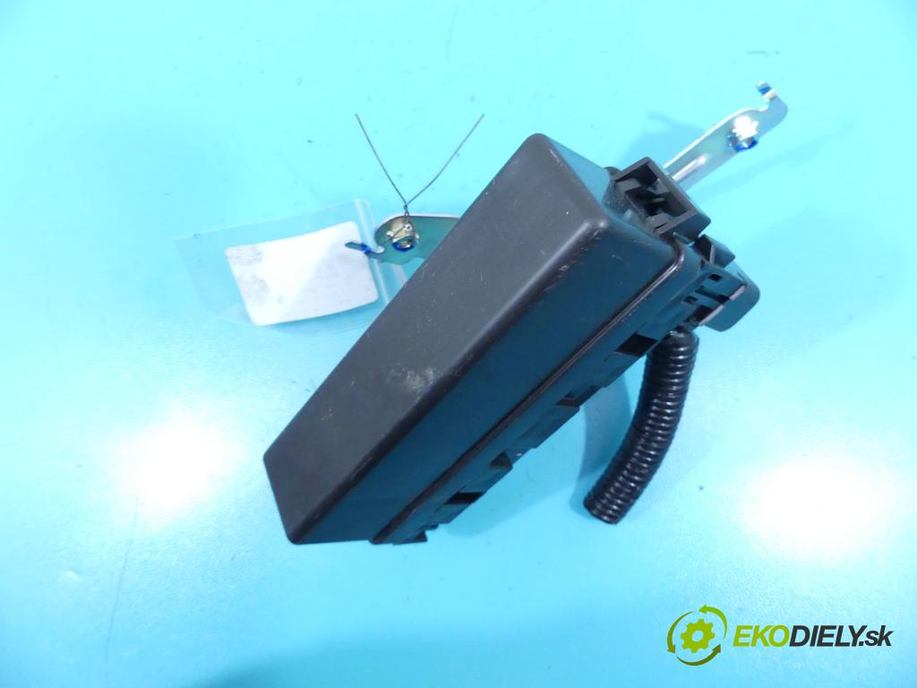 Infiniti Q50 I 2013-2017 2.0 T 211KM automatic 155 kW 1991 cm3 4- skříňka pojistková 7154-7138-30 (Pojistkové skříňky)