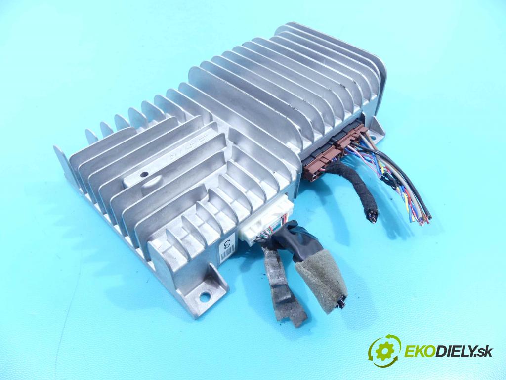 Infiniti Q50 I 2013-2017 2.0 T 211KM automatic 155 kW 1991 cm3 4- Zesilovač: 28061-4GD0A (Zosilňovače)