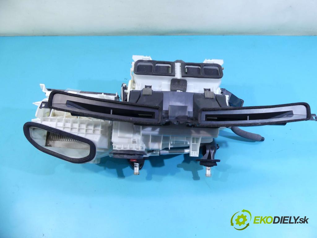 Infiniti Q50 I 2013-2017 2.0 T 211KM automatic 155 kW 1991 cm3 4- radiátor 27110 4GF0B (Radiátory topení)