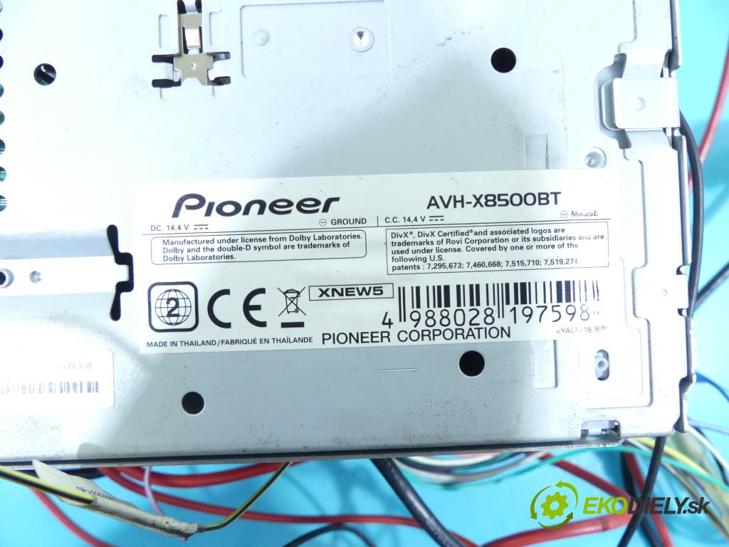 Toyota Avensis II T25 2003-2008 2.0 D4D 116 HP manual 85 kW 1995 cm3 4- Radio AVH-X8500BT