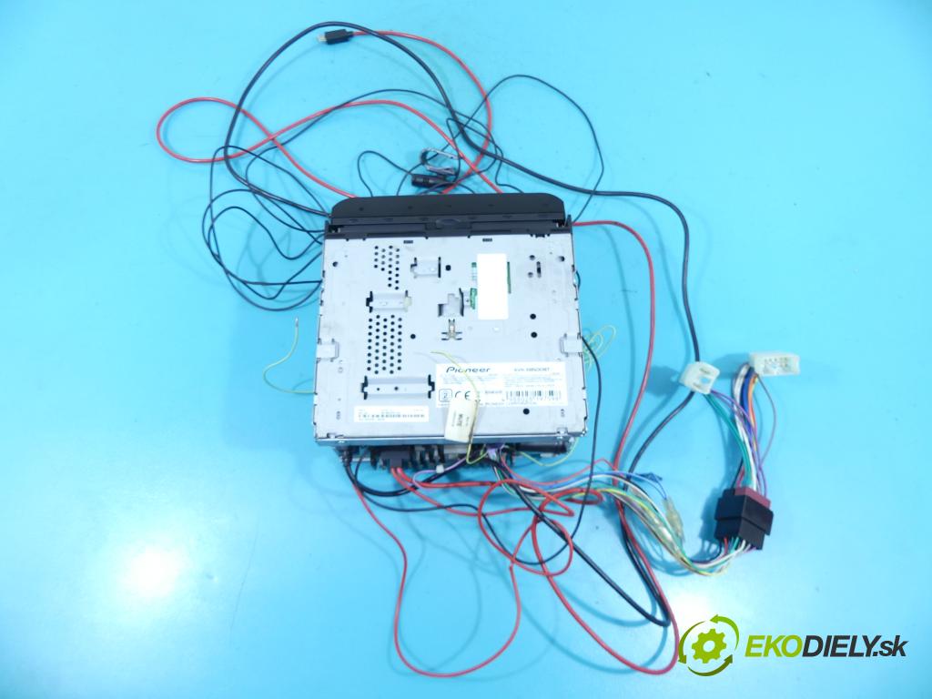 Toyota Avensis II T25 2003-2008 2.0 D4D 116 HP manual 85 kW 1995 cm3 4- Radio AVH-X8500BT