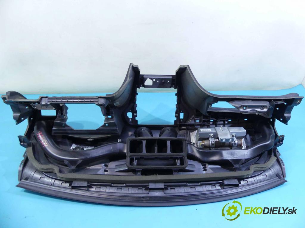 Ford Mondeo Mk4 2007-2014 2.2 tdci 175 HP manual 129 kW 2179 cm3 5- kokpit,pristrojová doska rozdeľovacia