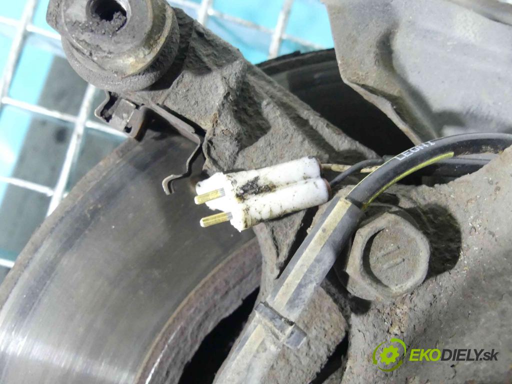 Toyota Avensis II T25 2003-2008 2.0 D4D 116 HP manual 85 kW 1995 cm3 4- náboj pravé  (Náboje)