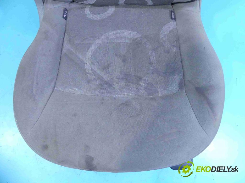 Renault Kangoo II 2008- 1.5 dci 86 HP manual 63 kW 1461 cm3 5- Sedačka pravý  (Sedačky, sedadlá)