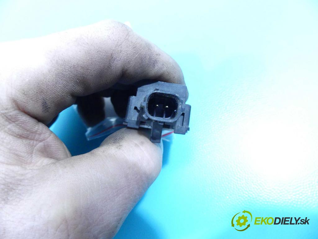 Toyota Avensis III T27 2009-2018 2.0 D4D 143 HP manual 105 kW 1995 cm3 5- snímač šokovat: 89173-02080 (Snímače nárazu)