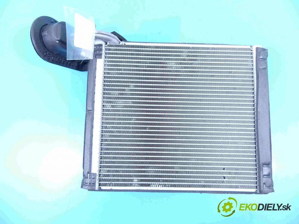 Toyota Avensis III T27 2009-2018 2.0 D4D 143 hp manual 105 kW 1995 cm3 5- radiátor  (Radiátory topení)