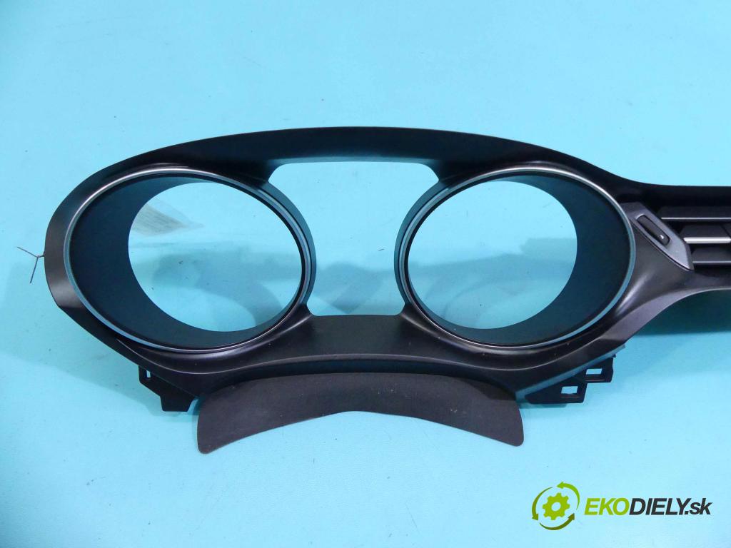 Toyota Avensis III T27 2009-2018 2.0 D4D 143 HP manual 105 kW 1995 cm3 5- Mřížka: kúrenia stredová 55670-05150 (Mriežky kúrenia (fukáre))