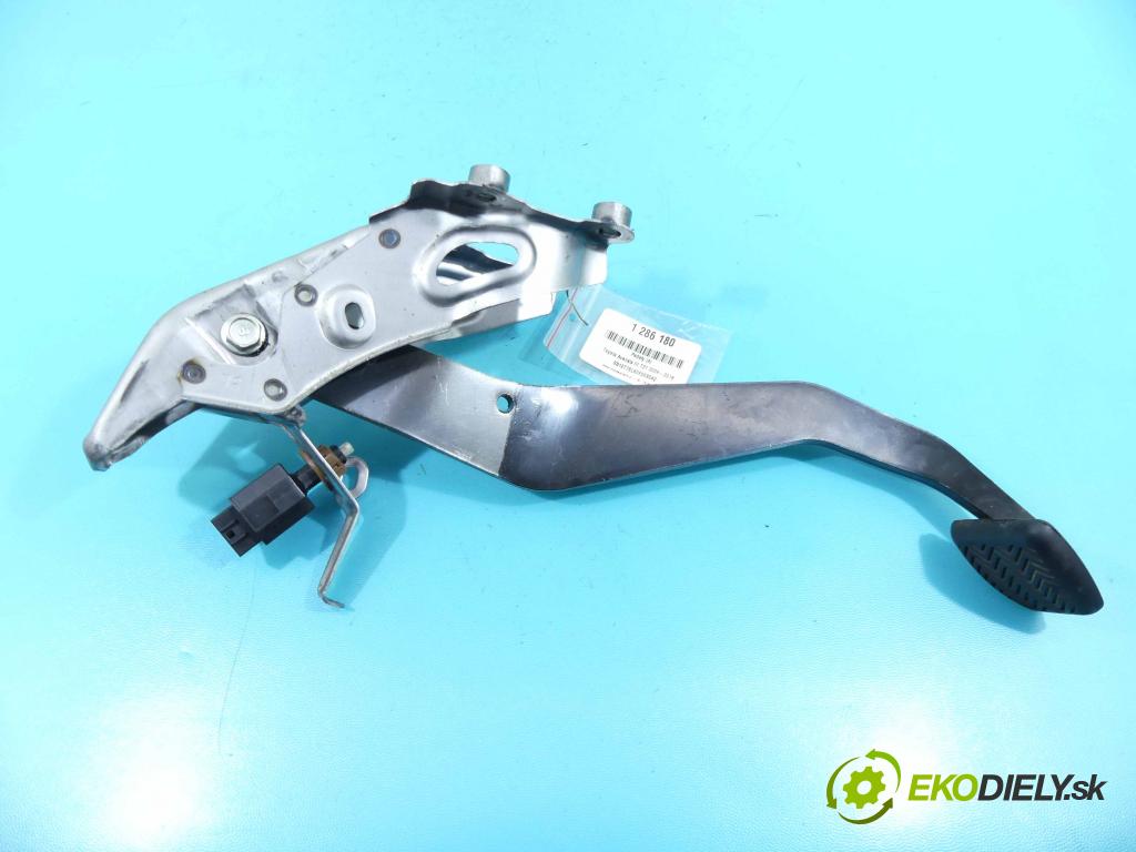 Toyota Avensis III T27 2009-2018 2.0 D4D 143 HP manual 105 kW 1995 cm3 5- pedále  (Pedále)